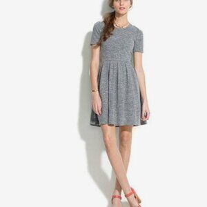 Madewell Dress Short Sleeve Pockets Size S Pleated Gray Demure Modest Crewneck